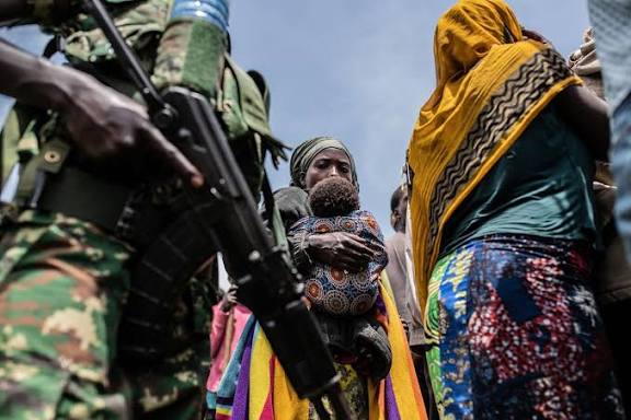 Guerre dans l&rsquo;Est : Kinshasa dénonce plus de 123 assassinats et 223 viols commis par le M23