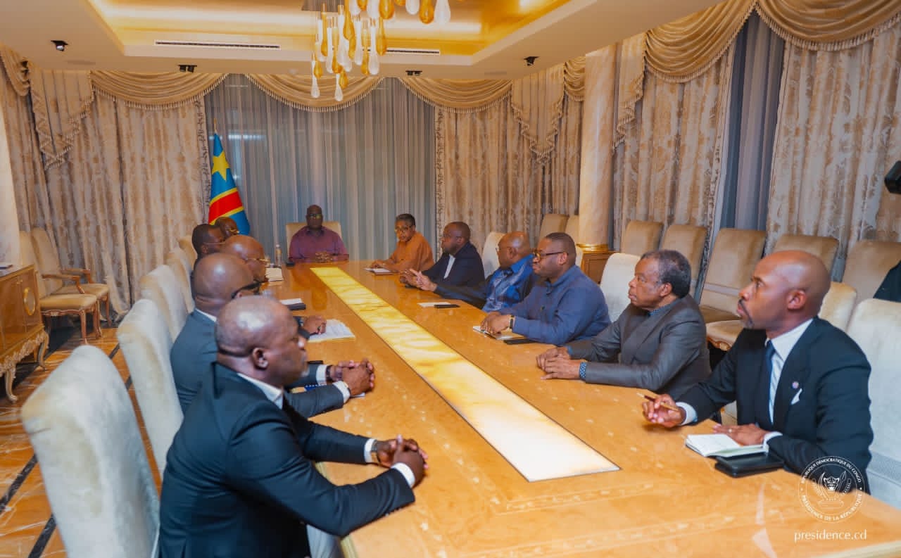 Ebola : Tshisekedi instruit le gouvernement de tout mettre en œuvre pour stopper la propagation de la maladie